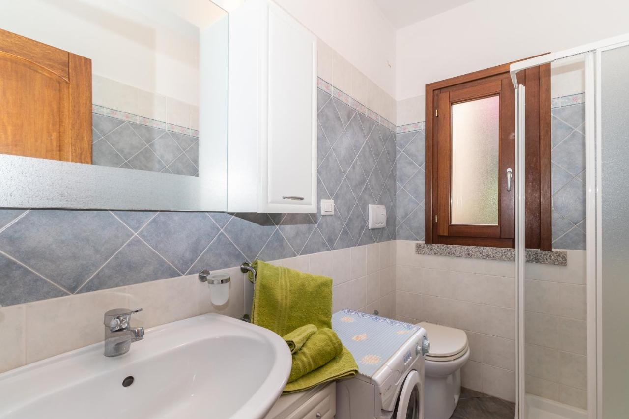 Appartamento Con Piscina 03 Trinità dʼAgultu Exteriör bild